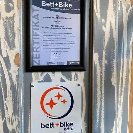 Aappartel * 赫尔福德