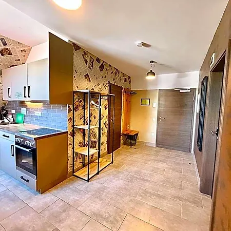 Apartahotel Aappartel 3*